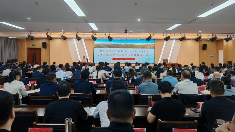 王永记在市委党校授课时指出 聚